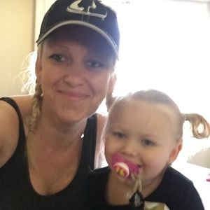 Meet your Posher, Marissa